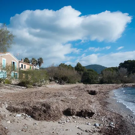 Nyaraló Es Port Nou - Casa En La Playa