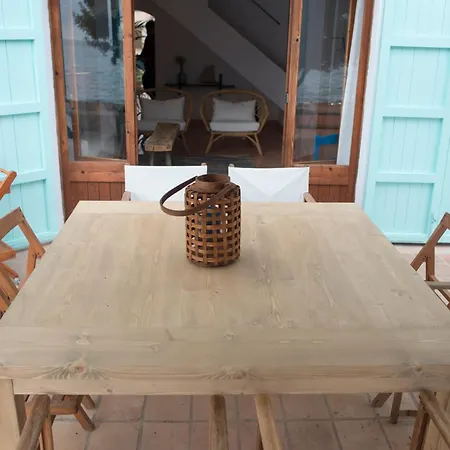 Es Port Nou - Casa En La Playa Nyaraló